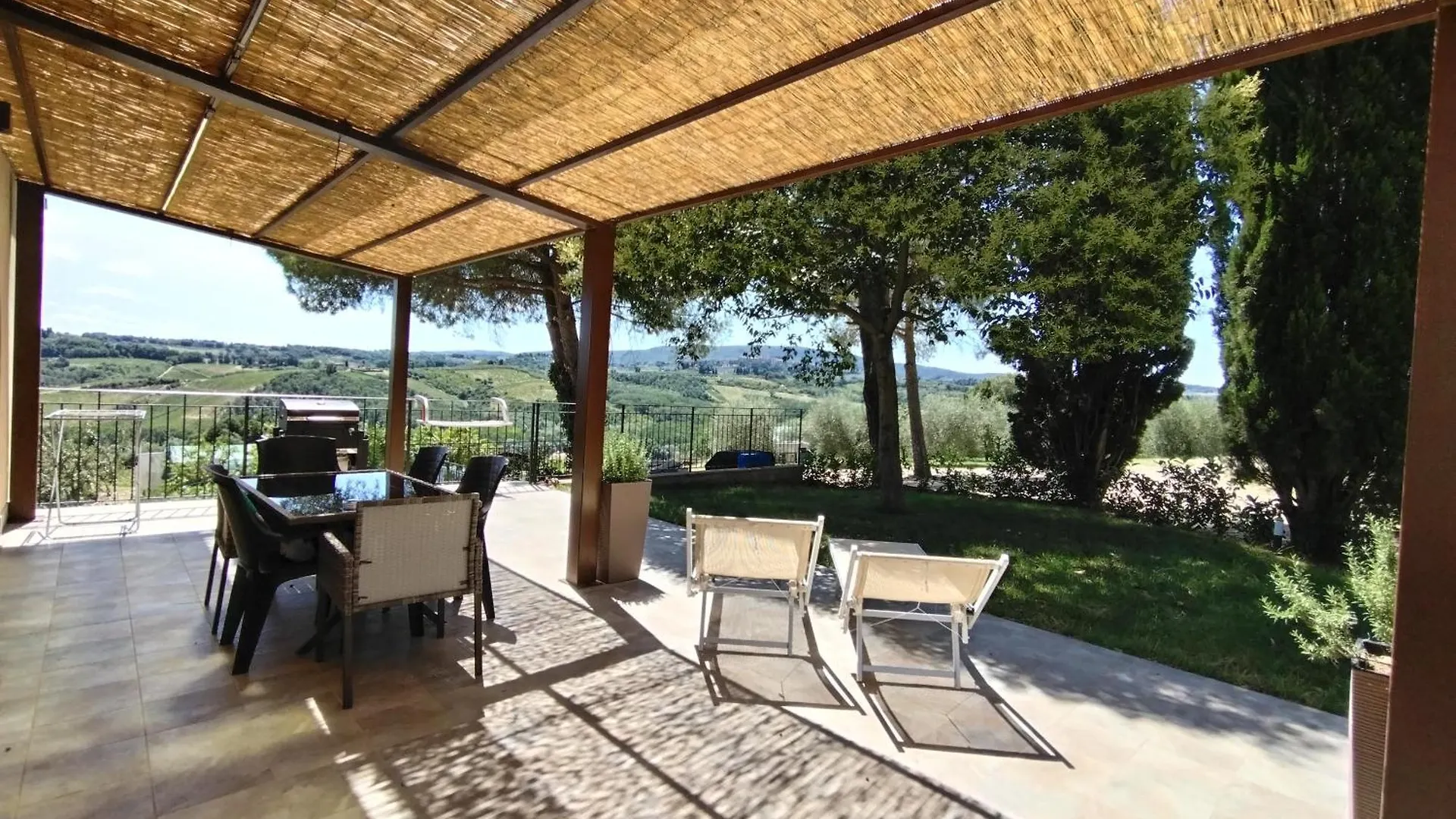 Agriturismo Poggio Rotondo San Gimignano 0*,  Italien