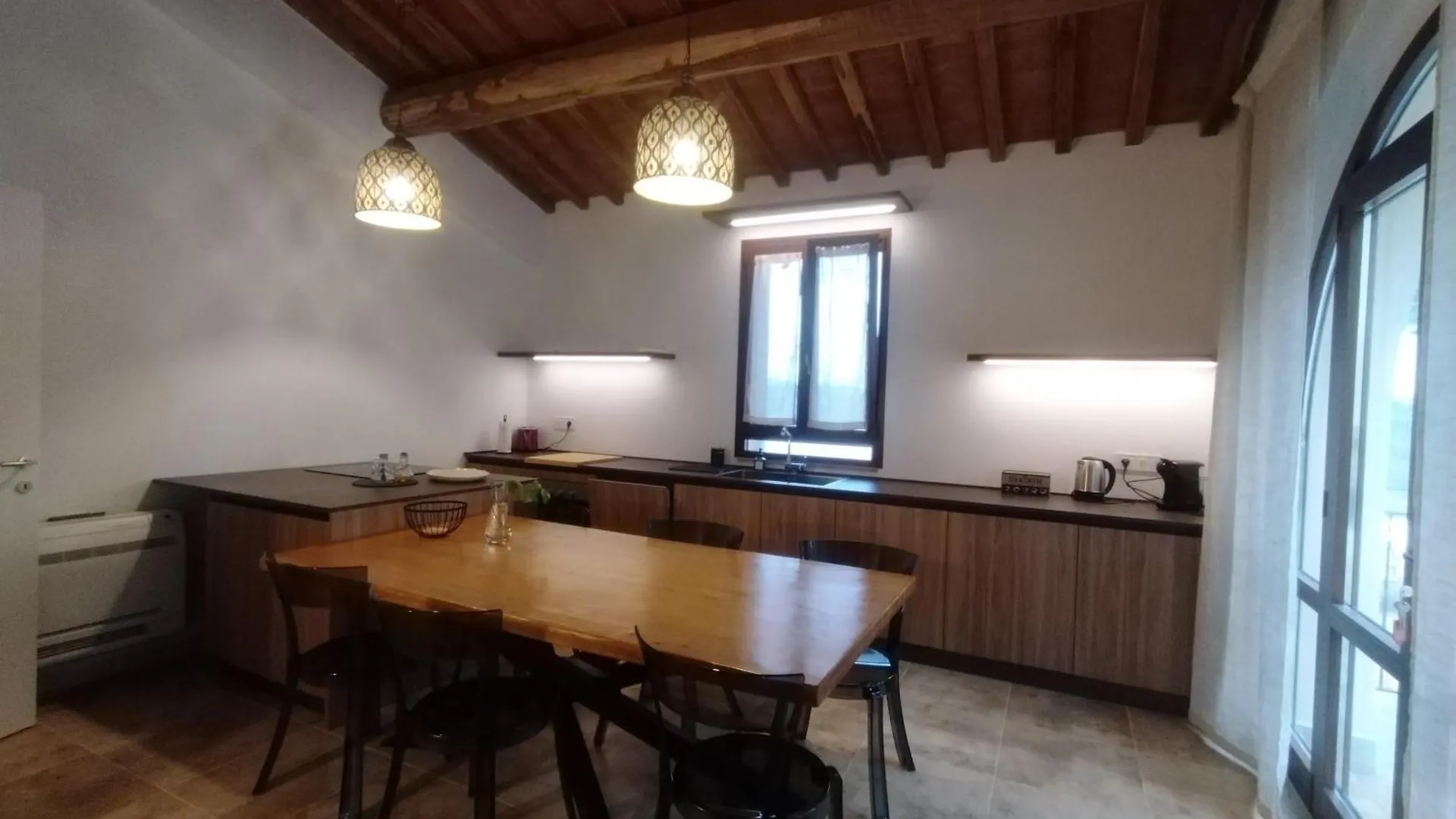 Agriturismo Poggio Rotondo San Gimignano 0*,  Italia